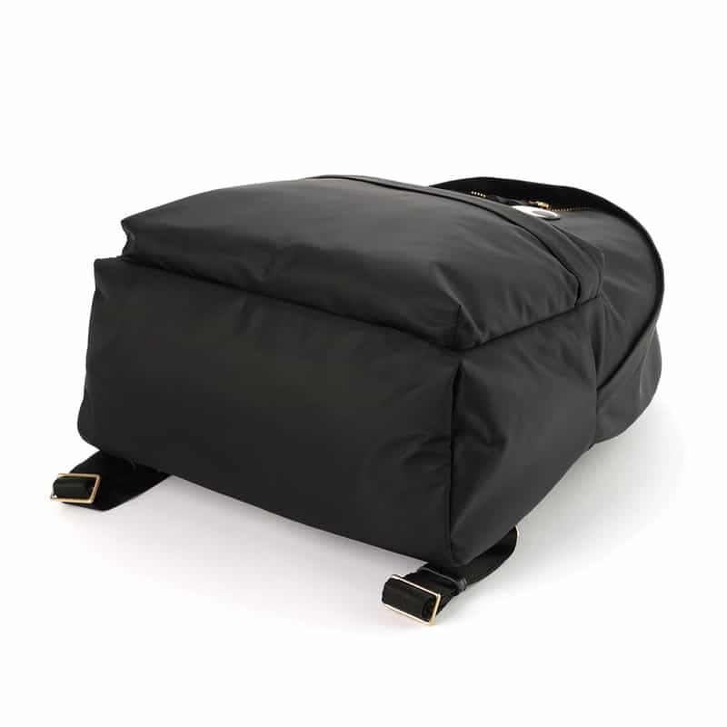 ANYA HINDMARCH ANYA HINDMARCH＜アニヤ ハインドマーチ＞ バックパック BLACK