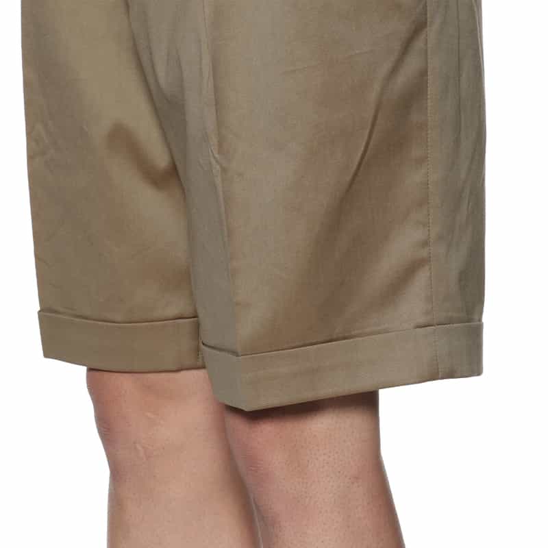 BARNEYS NEW YORK ウォッシャブル タック入りショートパンツ BEIGE