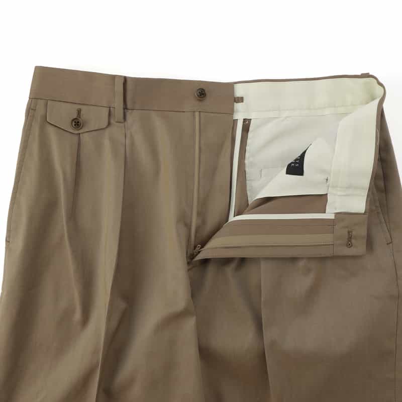 BARNEYS NEW YORK ウォッシャブル タック入りショートパンツ BEIGE