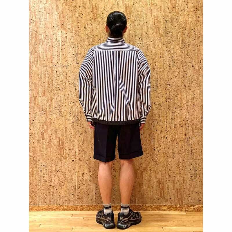 BARNEYS NEW YORK ウォッシャブル タック入りショートパンツ NAVY