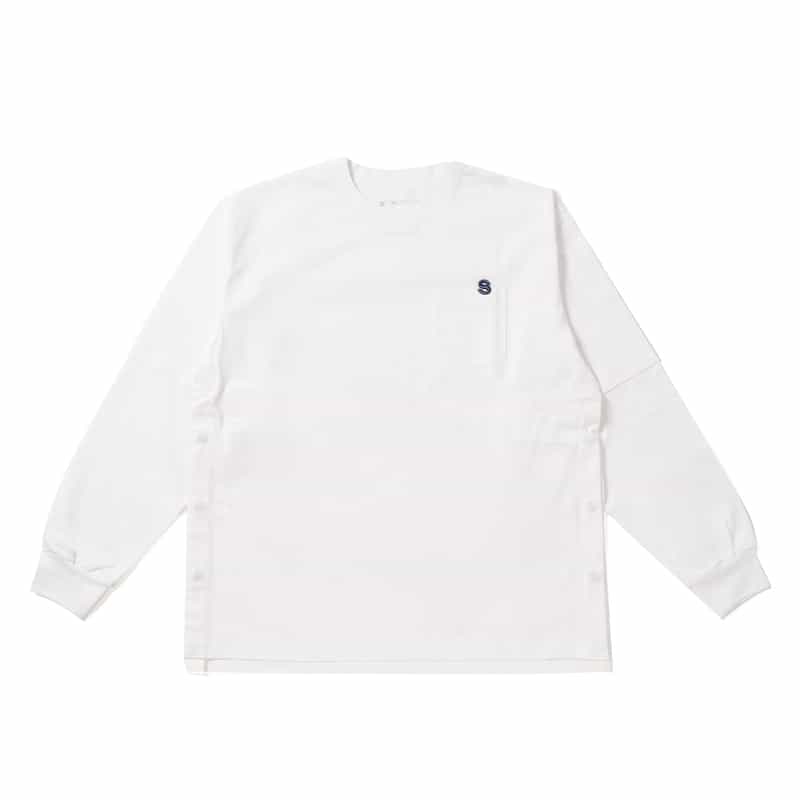SACAI サイドスナップ付きエンブロイダリーロゴTシャツ WHITE