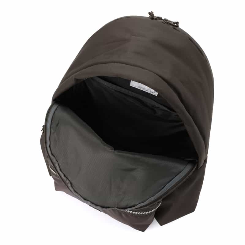 SACAI SACAI＜サカイ＞ バックパック BROWN