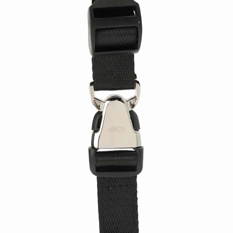 ARCS LONDON クロスボディポーチ BLACK