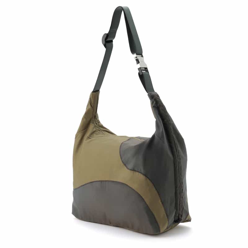 ARCS LONDON バイカラー スリングバッグ GRAY