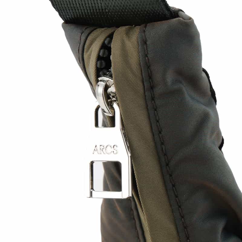 ARCS LONDON バイカラー スリングバッグ GRAY