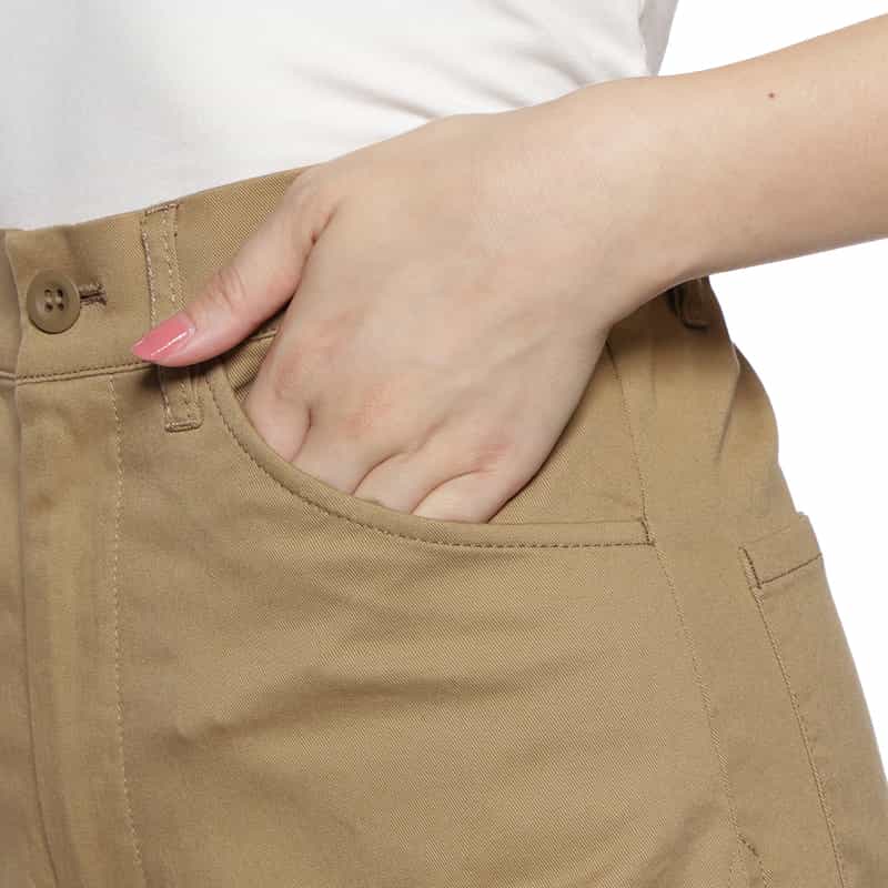 BARNEYS NEW YORK ウォッシャブル ワイドシルエットチノパンツ CAMEL