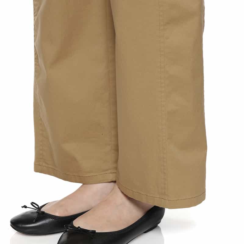 BARNEYS NEW YORK ウォッシャブル ワイドシルエットチノパンツ CAMEL