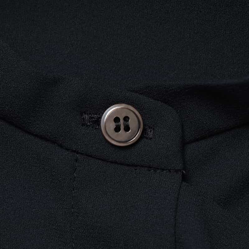 BARNEYS NEW YORK ウォッシャブル センターフリルブラウス NAVY