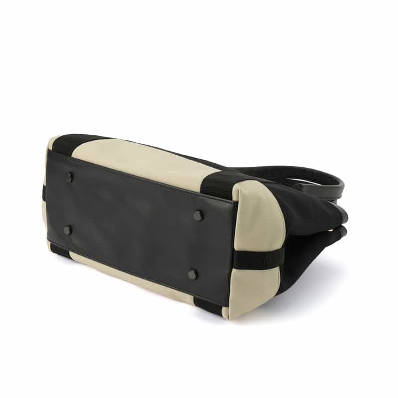 BARNEYS NEW YORK "BARNEYS" ロゴ入りキャンバスバッグ BLACK