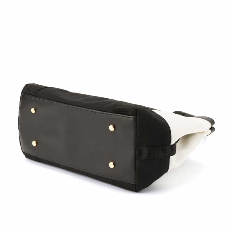 BARNEYS NEW YORK "BARNEYS" ロゴ入りキャンバスバッグ WHITE