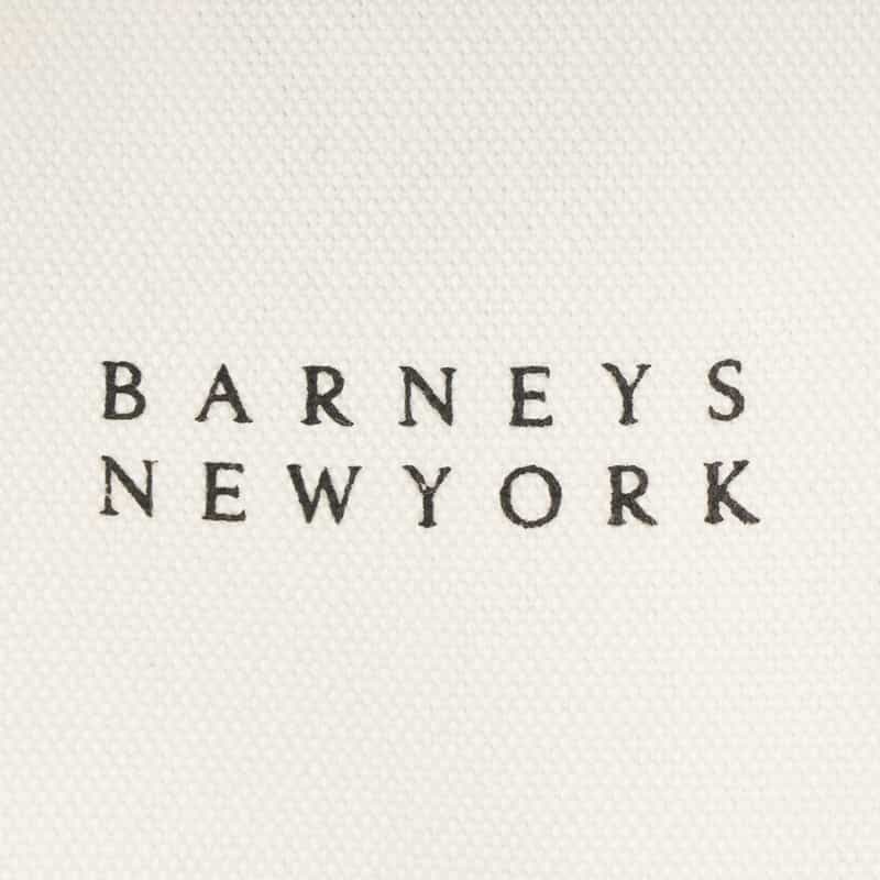 BARNEYS NEW YORK "BARNEYS" ロゴ入りキャンバスバッグ WHITE