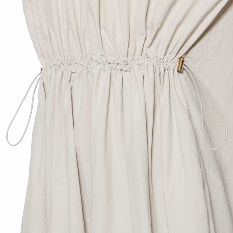 BARNEYS NEW YORK ウォッシャブル ドローコード付きオフショルダードレス BEIGE