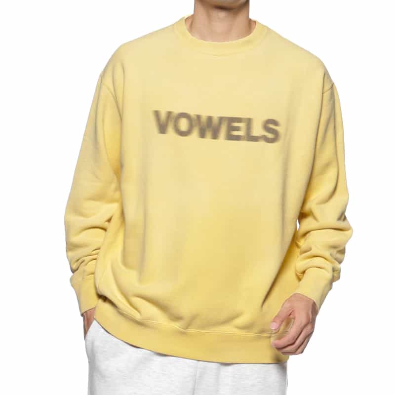 VOWELS VOWELS＜バウルズ＞ バーニーズ　ニューヨーク限定ロゴ入りスウェットプルオーバー YELLOW
