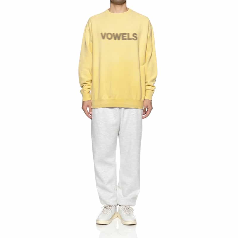 VOWELS VOWELS＜バウルズ＞ バーニーズ　ニューヨーク限定ロゴ入りスウェットプルオーバー YELLOW