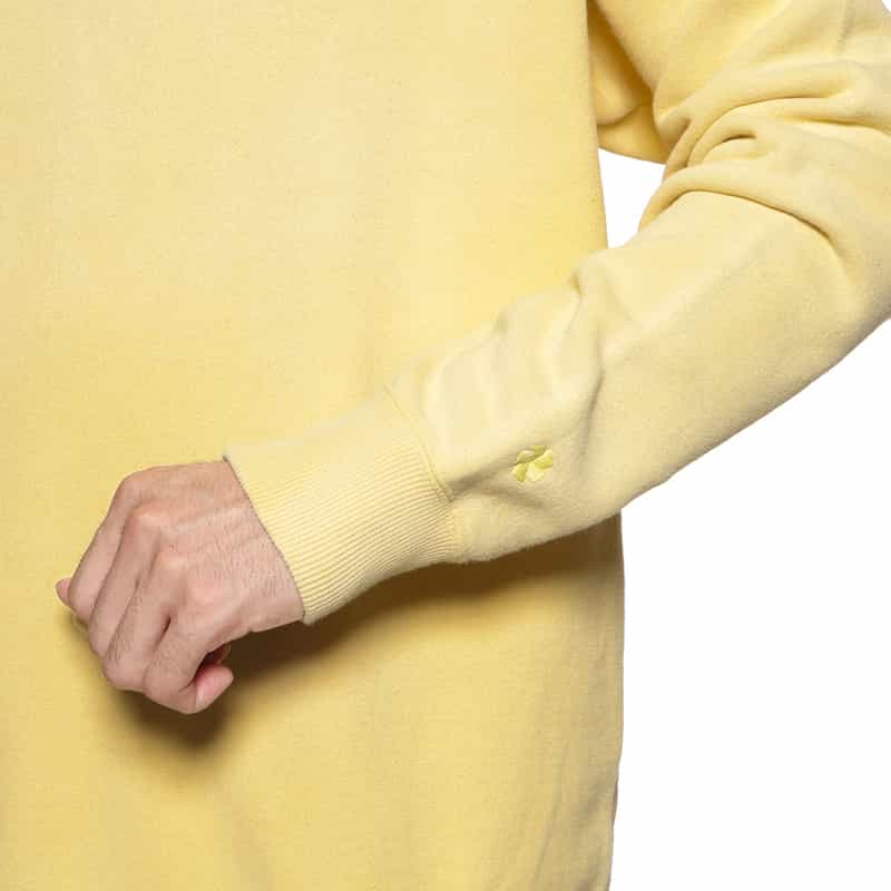 VOWELS VOWELS＜バウルズ＞ バーニーズ　ニューヨーク限定ロゴ入りスウェットプルオーバー YELLOW