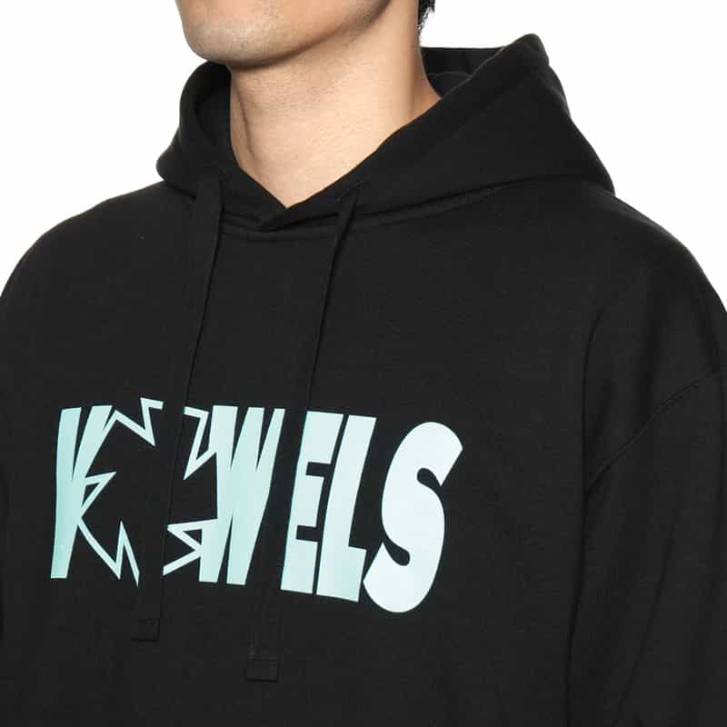 VOWELS VOWELS＜バウルズ＞ ロゴ入りスウェットフーディ BLACK