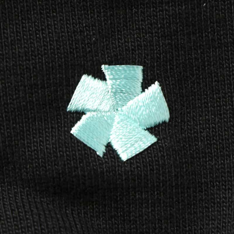 VOWELS VOWELS＜バウルズ＞ ロゴ入りスウェットフーディ BLACK