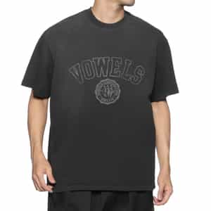 VOWELS<バウルズ> ロゴ入りTシャツ