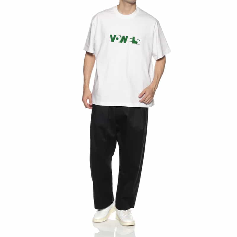 VOWELS VOWELS＜バウルズ＞ プリントTシャツ WHITE