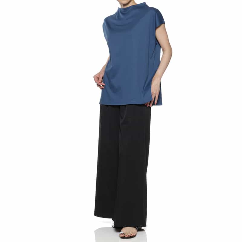 BARNEYS NEW YORK ウォッシャブル ボートネックカットソー BLUE