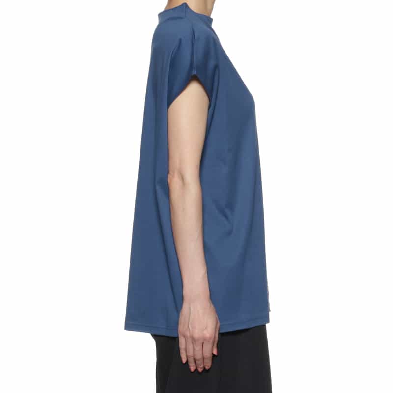 BARNEYS NEW YORK ウォッシャブル ボートネックカットソー BLUE