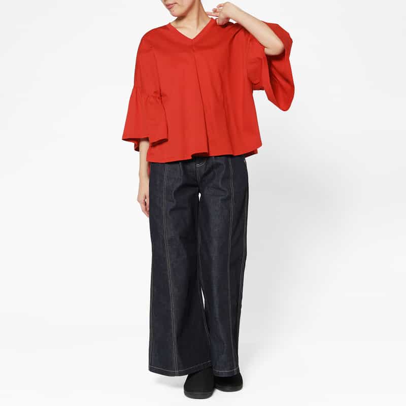 BARNEYS NEW YORK ウォッシャブル Vネックフレアスリーブプルオーバー RED