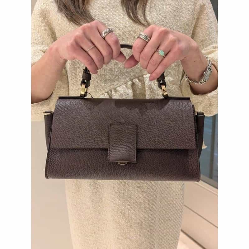 BARNEYS NEW YORK レザー ワンハンドル ミニショルダーバッグ DARK BROWN