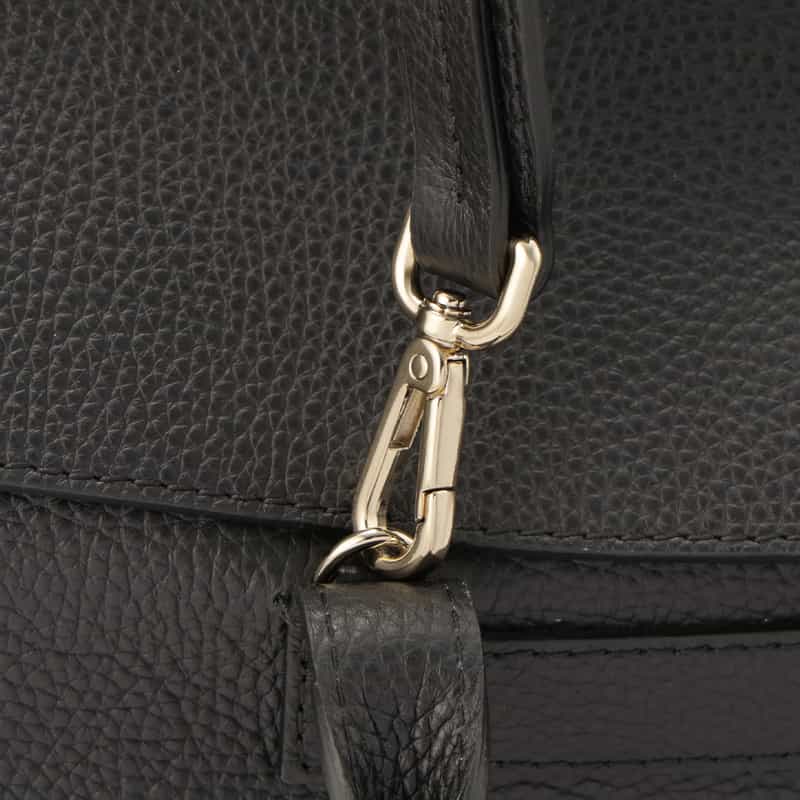 BARNEYS NEW YORK レザー フラップトートバッグ BLACK