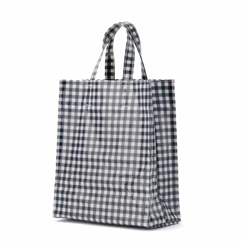 BARNEYS NEW YORK "BARNEYS" ロゴ入りPVCトートバッグ（M） NAVY