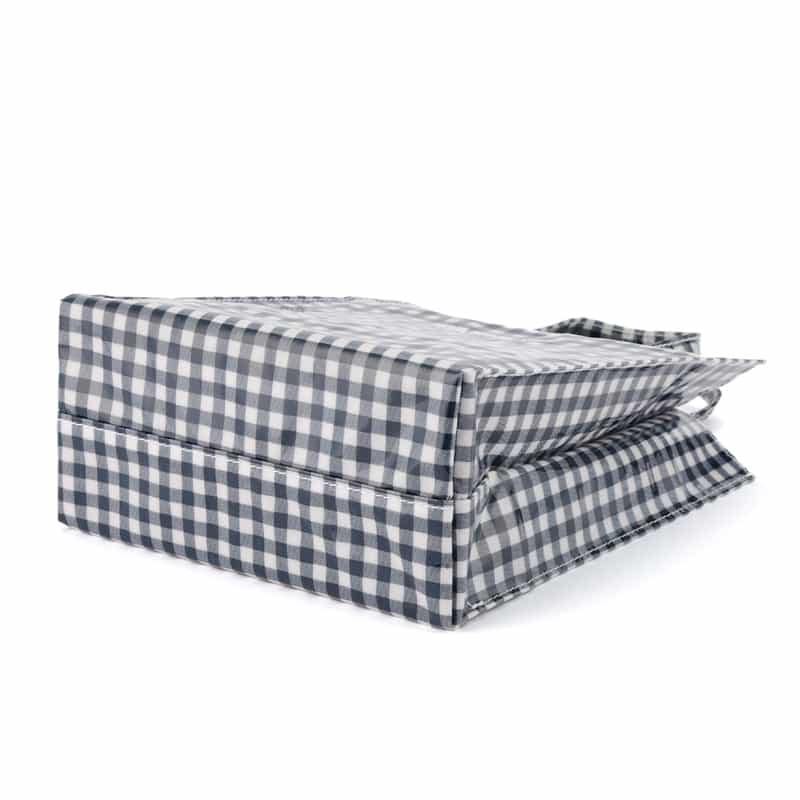 BARNEYS NEW YORK "BARNEYS" ロゴ入りPVCトートバッグ（M） NAVY