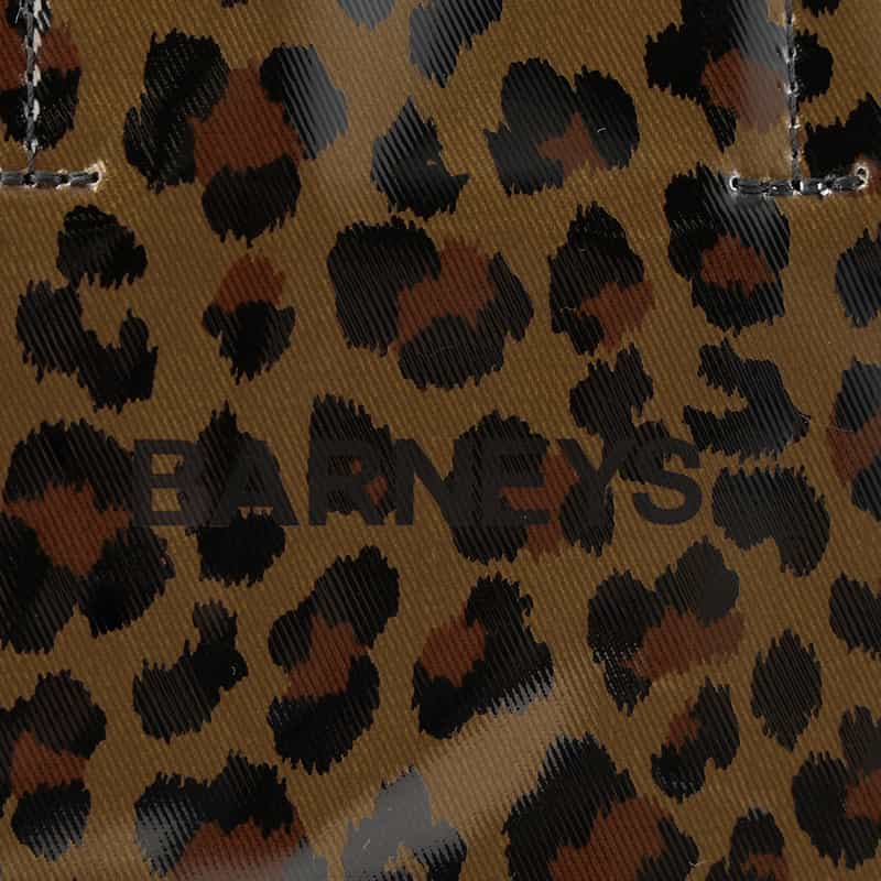 BARNEYS NEW YORK "BARNEYS" ロゴ入りPVCトートバッグ（M） BROWN