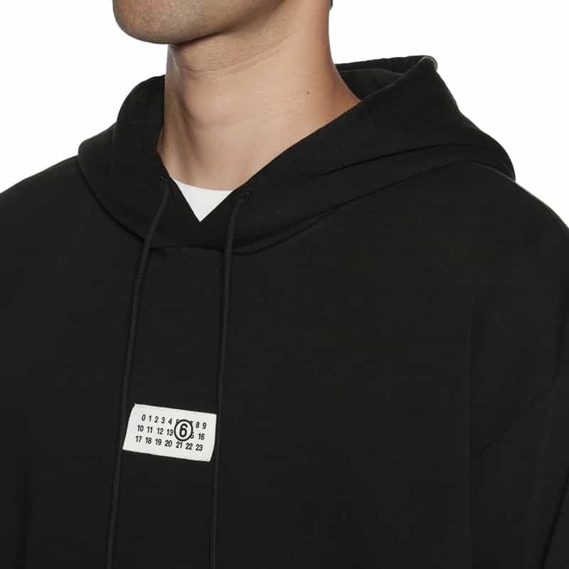 MM6 MAISON MARGIELA MM6 MAISON MARGIELA＜エムエム6 メゾン マルジェラ＞ ロゴ入りスウェットフーディ BLACK