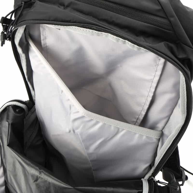 MM6 MAISON MARGIELA MM6 MAISON MARGIELA＜エムエム6 メゾン マルジェラ＞×SALOMON＜サロモン＞コラボレートバックパック BLACK