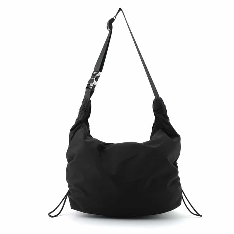 ARCS LONDON ARCS LONDON＜アークス ロンドン＞ スリングバッグ BLACK