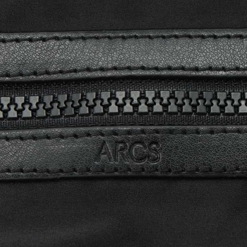 ARCS LONDON ARCS LONDON＜アークス ロンドン＞ スリングバッグ BLACK
