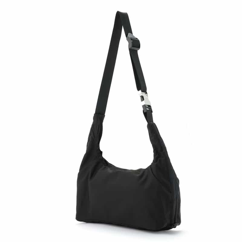ARCS LONDON ARCS LONDON＜アークス ロンドン＞ スリングバッグ BLACK