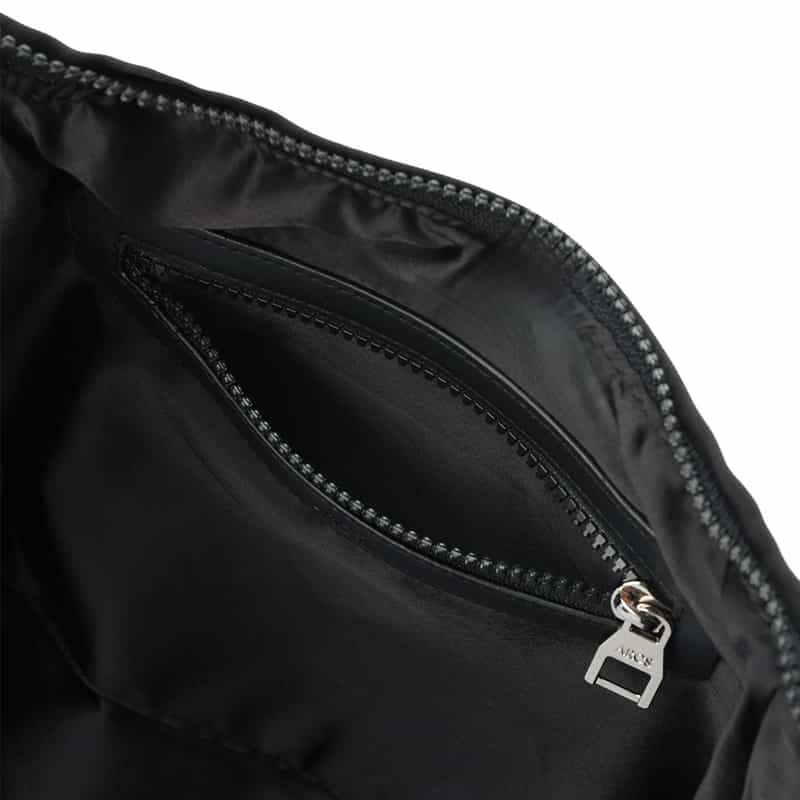 ARCS LONDON ARCS LONDON＜アークス ロンドン＞ スリングバッグ BLACK