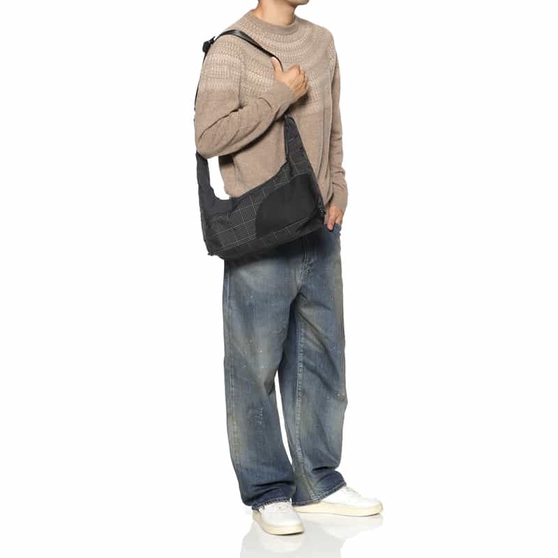 ARCS LONDON ARCS LONDON＜アークス ロンドン＞ スリングバッグ BLACK