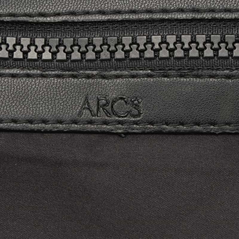ARCS LONDON ARCS LONDON＜アークス ロンドン＞ スリングバッグ BLACK