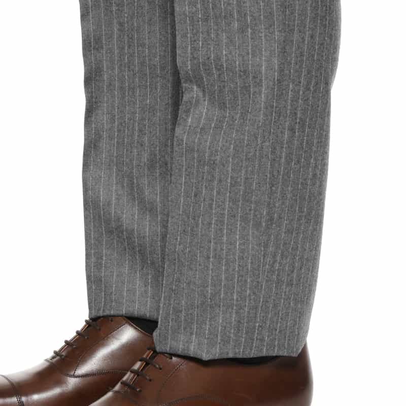 BARNEYS NEW YORK チョークストライプ柄スーツ“MADISON" GRAY