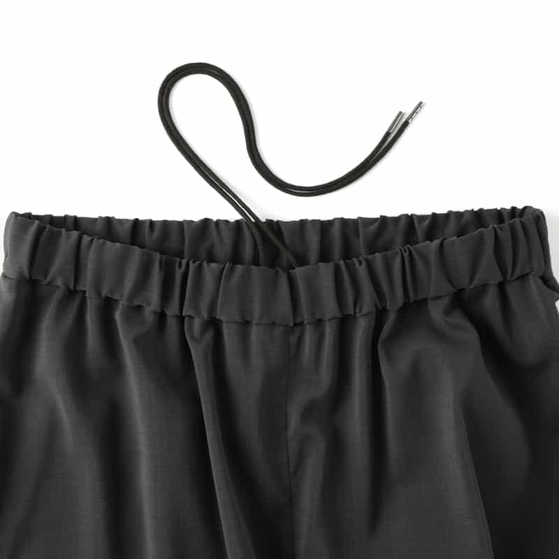 BARNEYS NEW YORK ウォッシャブル ドローストリング バルーンカーゴパンツ GRAY