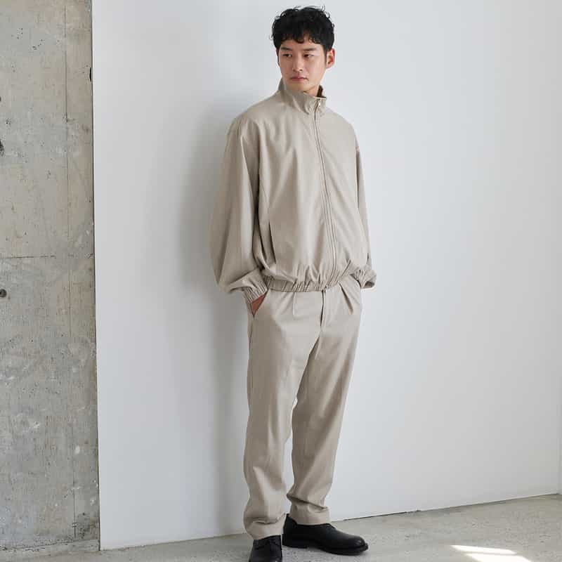 BARNEYS NEW YORK ストレッチライトブルゾン BEIGE