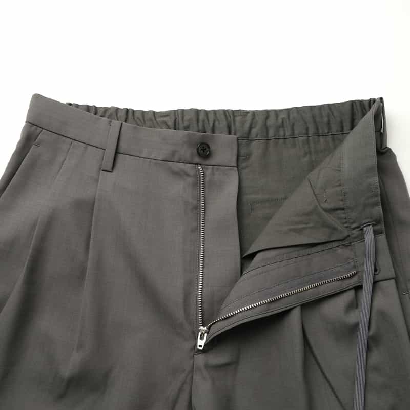 BARNEYS NEW YORK セットアップ タック入りワイドパンツ GRAY