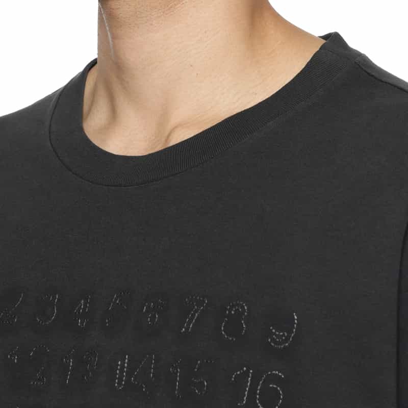 MAISON MARGIELA MAISON MARGLELA＜メゾンマルジェラ＞ ロゴ入りTシャツ DARK GRAY