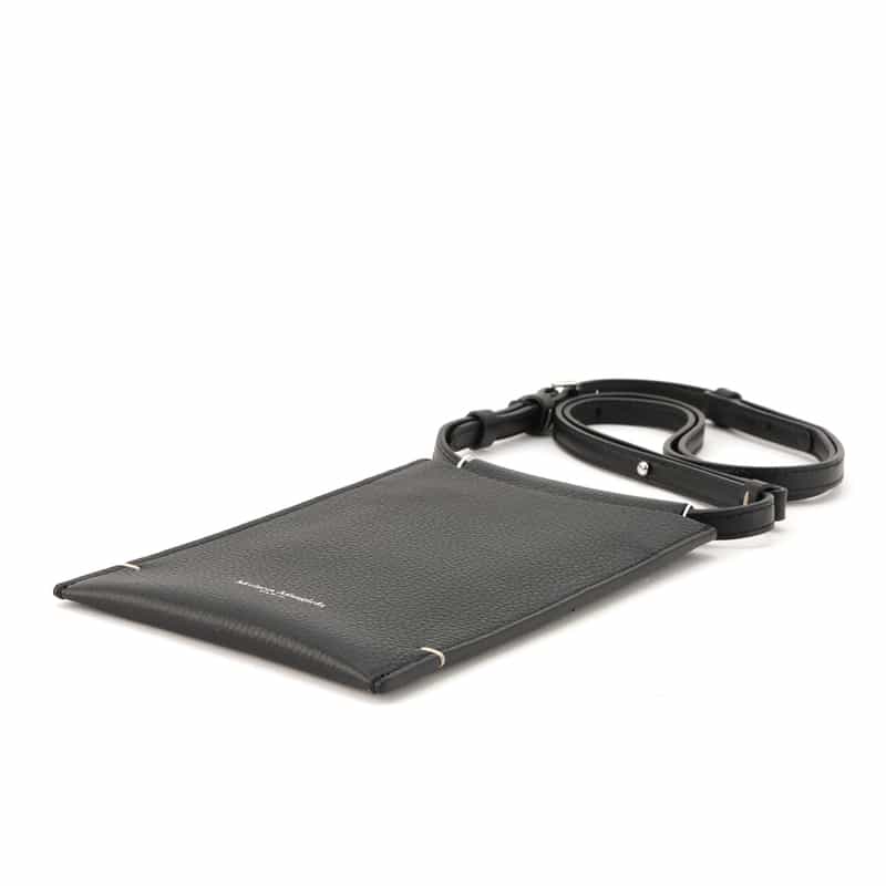 MAISON MARGIELA MAISON MARGLELA＜メゾンマルジェラ＞ ストラップ付スマートフォンケース BLACK