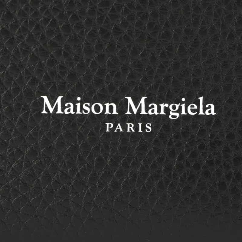 MAISON MARGIELA MAISON MARGLELA＜メゾンマルジェラ＞ ストラップ付スマートフォンケース BLACK
