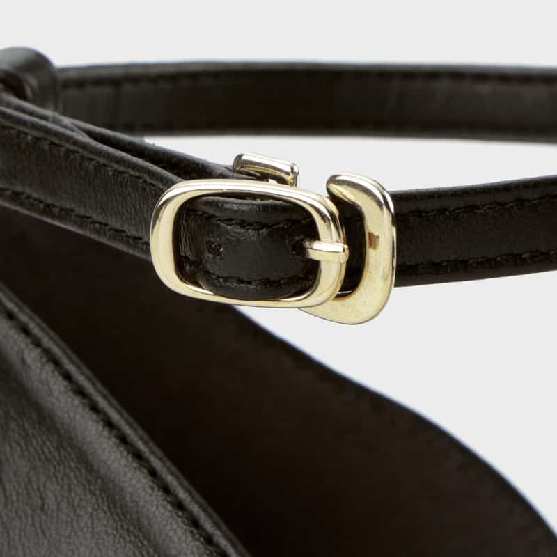 BARNEYS NEW YORK ストラップ付きツイストデザインフラットサンダル BLACK