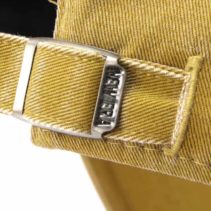 BARNEYS NEW YORK "BARNEYS" NEW ERAコラボレーション ヴィンテージ加工ロゴキャップ BEIGE