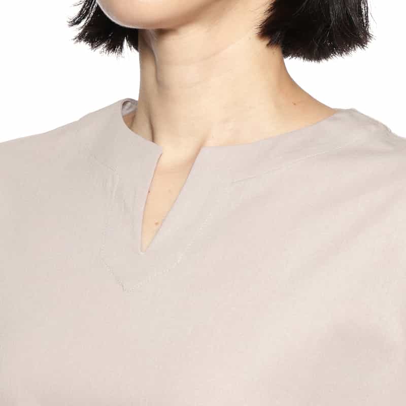 BARNEYS NEW YORK ウォッシャブル キーネックカットソー BEIGE