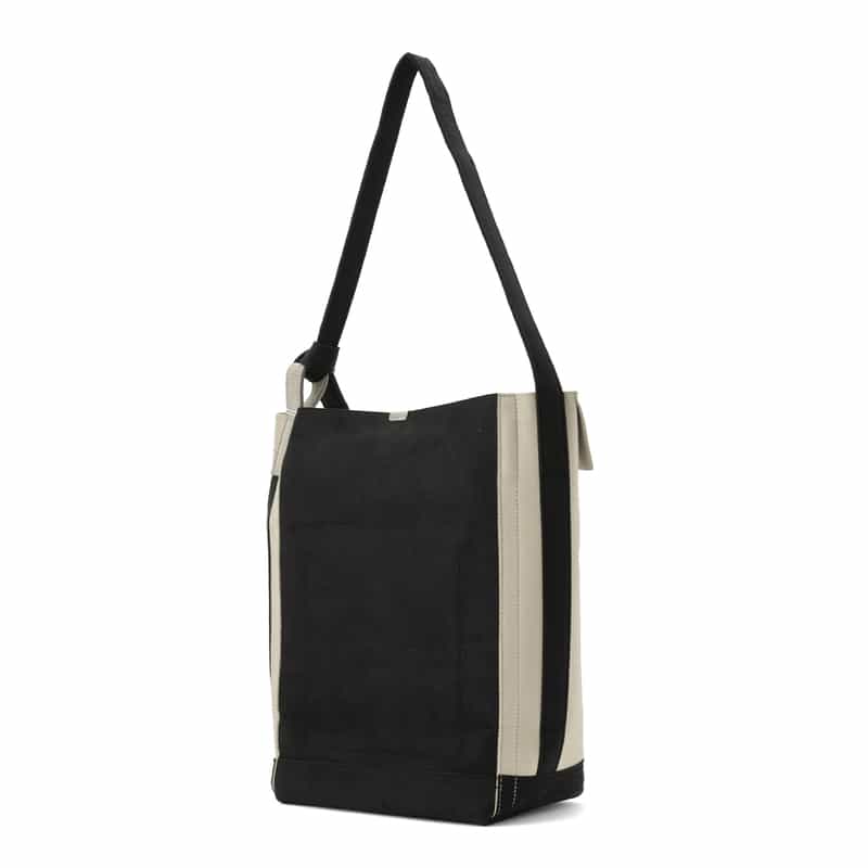 ZATTU ZATTU＜ザッツ＞ ショルダーバッグ "VITTO" IVORY